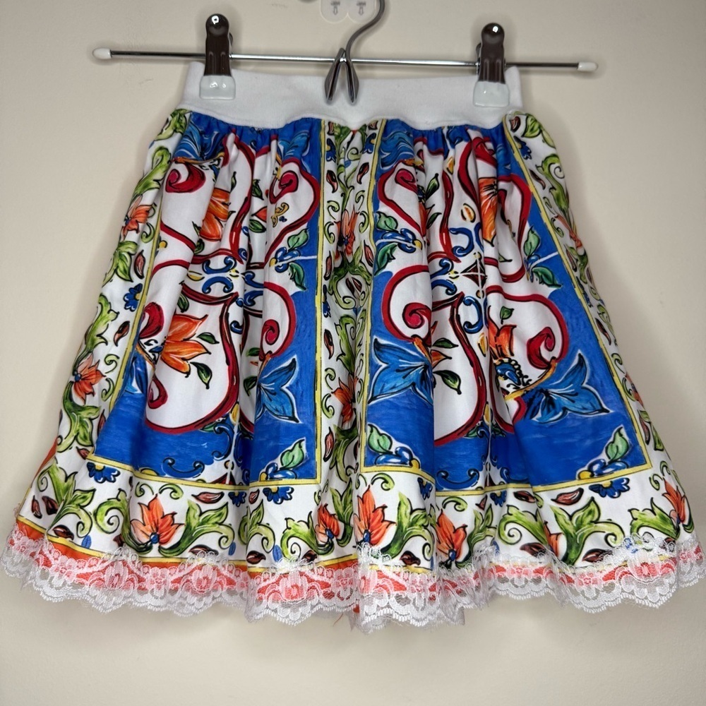 NWT DOLCE & GABBANA Majolica Floral Print Cotton Lace Trim Circle Skirt